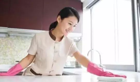 家政公司如何通過免費的模式去海量的獲取潛在的用戶的方法。